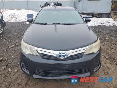 Piąte zdjęcie samochodu w środku: 2013 TOYOTA CAMRY HYBRID VIN:4T1BD1FK4DU084412 - miniatura