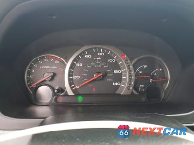 Zdjęcie 9 z 13 samochodu: 2004 HONDA PILOT EXL VIN:2HKYF18774H594183 - miniatura