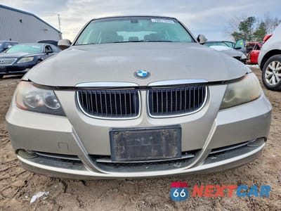 Piąte zdjęcie samochodu w środku: 2008 BMW 328 I VIN:WBAVA37548NL47462 - miniatura