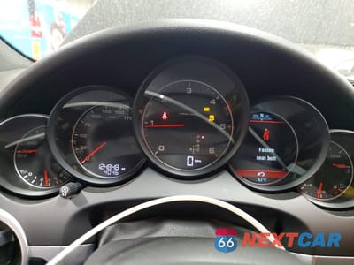 Zdjęcie 9 z 13 samochodu: 2014 PORSCHE CAYENNE VIN:WP1AF2A27ELA42989 - miniatura