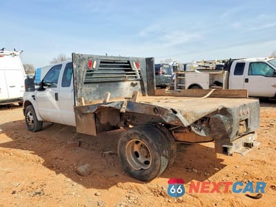 Drugie zdjęcie samochodu z przodu: 2008 FORD F350 SUPER DUTY FLATBED TRUCK VIN:1FDWX36Y98EE46677 - miniatura