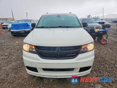 Piąte zdjęcie samochodu w środku: 2020 DODGE JOURNEY SE VIN:3C4PDCAB5LT261703 - miniatura