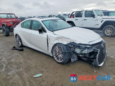 Czwarte zdjęcie samochodu z boku: 2023 LEXUS IS 300 BASE VIN:JTHDA1D25P5128570 - miniatura