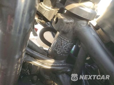 Zdjęcie 8 z 8 samochodu: 2025 KAWASAKI EX500 VIN:ML5EXGG11SDA54912 - miniatura