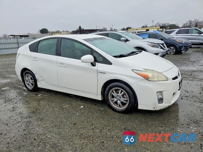Czwarte zdjęcie samochodu z boku: 2010 TOYOTA PRIUS III VIN:JTDKN3DU6A0122727 - miniatura