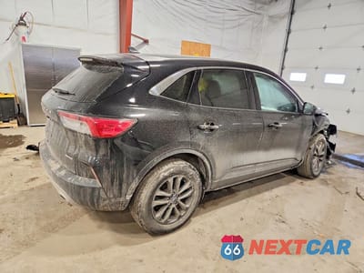 Trzecie zdjęcie samochodu z tyłu: 2022 FORD ESCAPE SE VIN:1FMCU9G61NUB16626 - miniatura