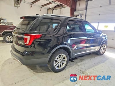 Trzecie zdjęcie samochodu z tyłu: 2016 FORD EXPLORER XLT VIN:1FM5K7DH0GGC73347 - miniatura