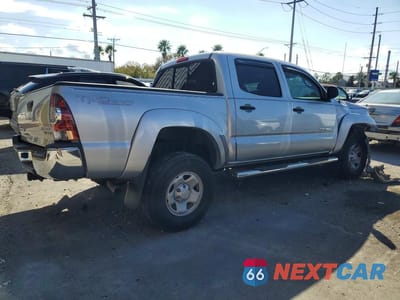 Trzecie zdjęcie samochodu z tyłu: 2013 TOYOTA TACOMA PRERUNNER V6 VIN:5TFJU4GN3DX048039 - miniatura