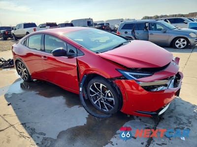 Czwarte zdjęcie samochodu z boku: 2024 TOYOTA PRIUS PRIME XSE VIN:JTDACACU1R3022875 - miniatura