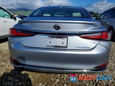 Zdjęcie 6 z 11 samochodu: 2025 LEXUS ES 300 VIN:58AEA1C14SU062272 - miniatura