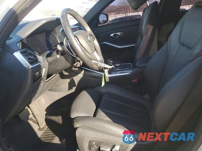 Zdjęcie 7 z 12 samochodu: 2019 BMW 330I VIN:WBA5R1C55KFH19544 - miniatura