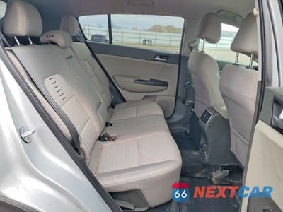 Zdjęcie 10 z 12 samochodu: 2017 KIA SPORTAGE LX VIN:KNDPMCAC2H7245401 - miniatura