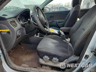 Zdjęcie 7 z 11 samochodu: 2006 KIA RIO BASE VIN:KNADE123X66162382 - miniatura