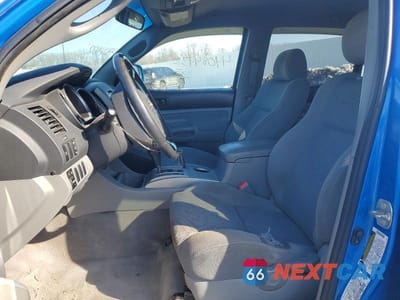 Zdjęcie 7 z 12 samochodu: 2005 TOYOTA TACOMA DOUBLE CAB VIN:5TELU42NX5Z036139 - miniatura