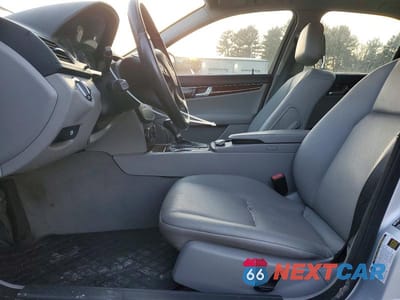 Zdjęcie 7 z 12 samochodu: 2008 MERCEDES-BENZ C 300 4MATIC VIN:WDDGF81X98F093266 - miniatura