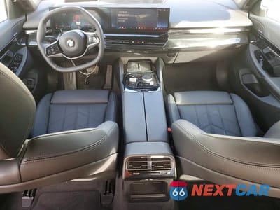 Zdjęcie 8 z 11 samochodu: 2026 BMW 530 I VIN:WBA43FJ06TCV63502 - miniatura