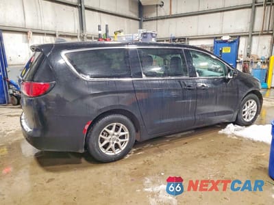Trzecie zdjęcie samochodu z tyłu: 2024 CHRYSLER GRAND CARAVAN SXT VIN:2C4RC1ZG1RR168155 - miniatura