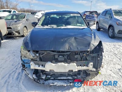 Piąte zdjęcie samochodu w środku: 2016 MAZDA 3 SPORT VIN:JM1BM1T70G1284679 - miniatura