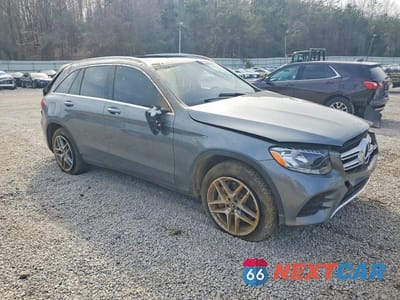Czwarte zdjęcie samochodu z boku: 2017 MERCEDES-BENZ GLC 300 VIN:WDC0G4JBXHV008571 - miniatura