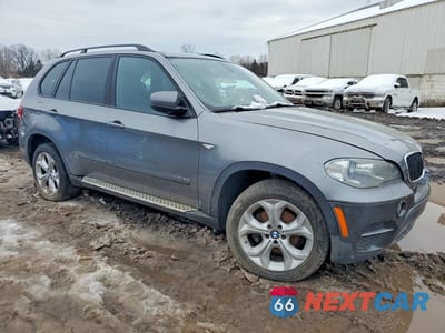 Czwarte zdjęcie samochodu z boku: 2012 BMW X5 XDRIVE35I VIN:5UXZV4C53CL761100 - miniatura
