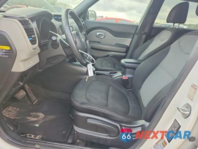 Zdjęcie 7 z 12 samochodu: 2017 KIA SOUL + VIN:KNDJP3A5XH7438006 - miniatura