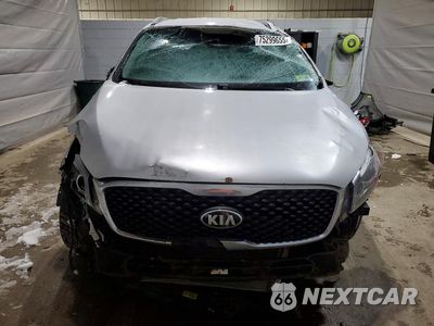 Piąte zdjęcie samochodu w środku: 2016 KIA SORENTO LX VIN:5XYPGDA33GG028311 - miniatura
