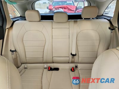 Zdjęcie 10 z 14 samochodu: 2021 MERCEDES-BENZ GLC 300 4MATIC VIN:W1N0G8EB9MF913453 - miniatura