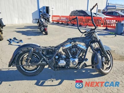 2014 HARLEY DAVIDSON FLHX STREET GLIDE 1HD1KBM35EB668658 - główne zdjęcie licytacji z USA - miniatura