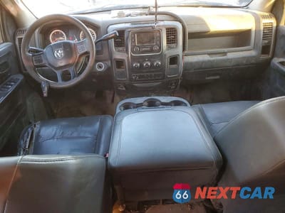 Zdjęcie 8 z 13 samochodu: 2015 RAM 4500 TRUCK CAB AND CHASSIS VIN:3C7WRKEL3FG516956 - miniatura