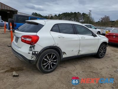 Trzecie zdjęcie samochodu z tyłu: 2017 MERCEDES-BENZ GLA 250 VIN:WDCTG4EB5HJ357698 - miniatura