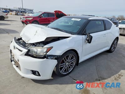 2013 SCION TC BASE JTKJF5C70D3048068 - główne zdjęcie licytacji z USA - miniatura