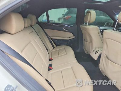 Zdjęcie 10 z 12 samochodu: 2010 MERCEDES-BENZ E 350 VIN:WDDHF5GB7AA030989 - miniatura