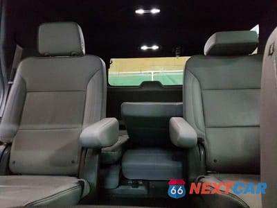 Zdjęcie 10 z 13 samochodu: 2024 GMC YUKON SLT VIN:1GKS2BKDXRR332085 - miniatura