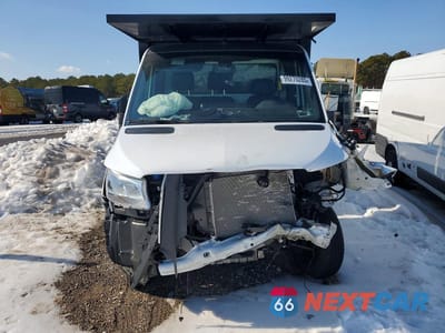 Piąte zdjęcie samochodu w środku: 2024 MERCEDES-BENZ SPRINTER DUMP TRUCK VIN:W1X9N23Y7RN293918 - miniatura