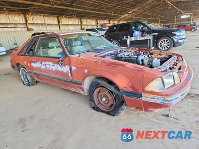 Czwarte zdjęcie samochodu z boku: 1988 FORD MUSTANG LX VIN:1FABP41A5JF189798 - miniatura