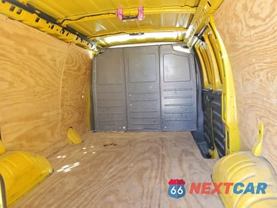 Zdjęcie 10 z 13 samochodu: 2021 CHEVROLET EXPRESS 2500 CARGO DELIVERY VAN VIN:1GCWGAFP3M1167307 - miniatura