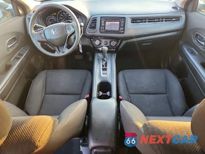 Zdjęcie 8 z 14 samochodu: 2018 HONDA HR-V LX VIN:3CZRU6H33JG727928 - miniatura