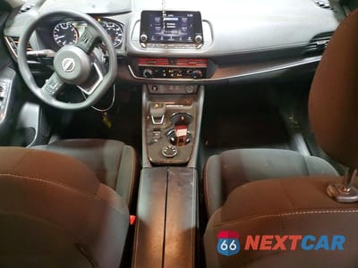 Zdjęcie 8 z 12 samochodu: 2024 NISSAN ROGUE S VIN:5N1BT3AB1RC752928 - miniatura