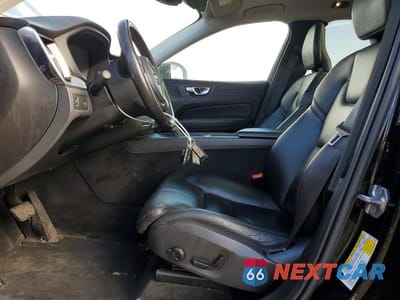 Zdjęcie 7 z 12 samochodu: 2019 VOLVO XC60 T6 MOMENTUM VIN:LYVA22RK5KB237992 - miniatura