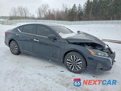 Czwarte zdjęcie samochodu z boku: 2023 NISSAN ALTIMA SV VIN:1N4BL4DV7PN311442 - miniatura