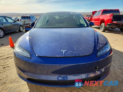 Piąte zdjęcie samochodu w środku: 2024 TESLA MODEL 3 VIN:5YJ3E1EA7RF844752 - miniatura