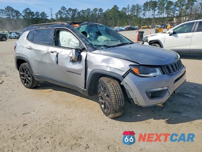 Czwarte zdjęcie samochodu z boku: 2020 JEEP COMPASS LIMITED VIN:3C4NJDCB2LT151825 - miniatura