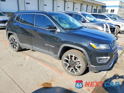 Czwarte zdjęcie samochodu z boku: 2019 JEEP COMPASS LIMITED VIN:3C4NJDCB5KT650942 - miniatura