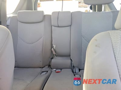 Zdjęcie 10 z 14 samochodu: 2006 TOYOTA RAV4 LIMITED VIN:JTMBD31V066003995 - miniatura