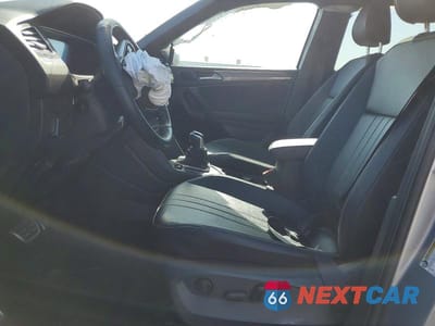 Zdjęcie 7 z 12 samochodu: 2024 VOLKSWAGEN TIGUAN SE R-LINE BLACK VIN:3VVCB7AX9RM051519 - miniatura