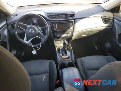 Zdjęcie 8 z 12 samochodu: 2018 NISSAN ROGUE S VIN:KNMAT2MT5JP603644 - miniatura