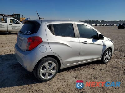 Trzecie zdjęcie samochodu z tyłu: 2022 CHEVROLET SPARK LS VIN:KL8CB6SA5NC026446 - miniatura