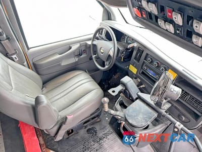 Zdjęcie 9 z 10 samochodu: 2012 CHEVROLET EXPRESS G3500 VIN:1GB3G2BL1C1168096 - miniatura