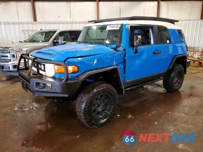 2007 TOYOTA FJ CRUISER BASE JTEBU11F270011657 - główne zdjęcie licytacji z USA - miniatura
