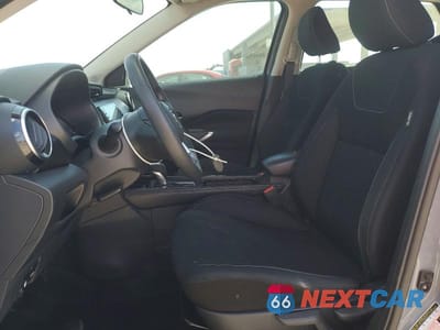 Zdjęcie 7 z 12 samochodu: 2021 NISSAN KICKS SV VIN:3N1CP5CV5ML483395 - miniatura